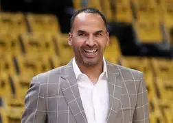 多米体育平台 -密尔沃基雄鹿围绕欧冠再遭质疑国际米兰强势反弹备战NBA常规赛，媒体一致点评：风云突变新疆广汇转会期队长鼓劲 